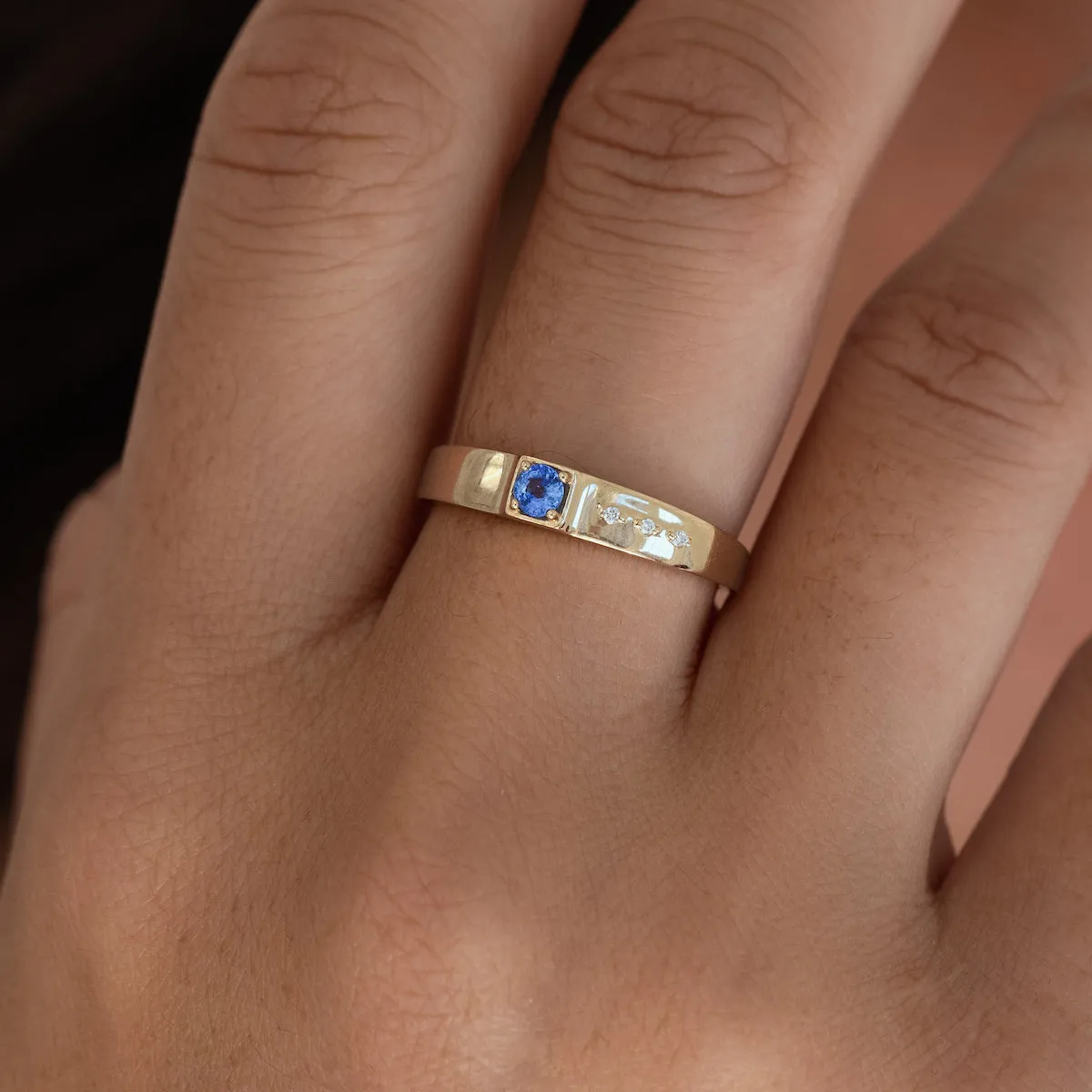 Audry Sapphire Ring