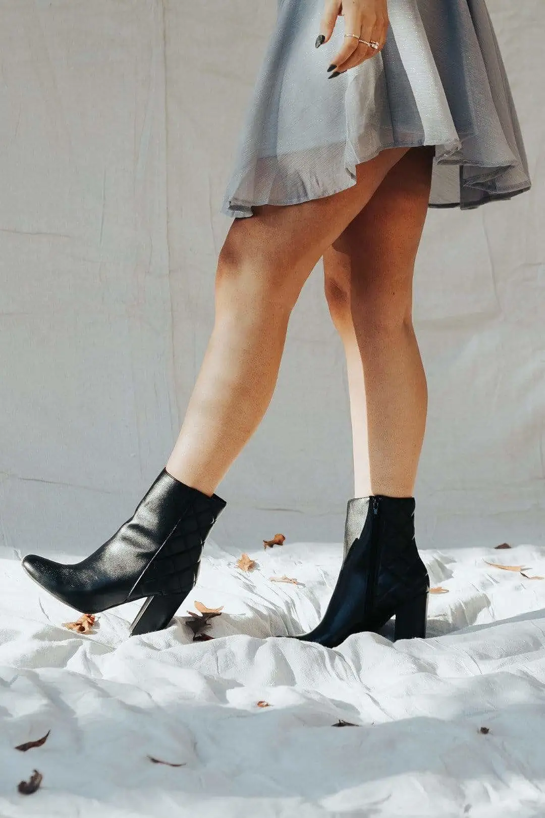 Independent Babe Black Booties