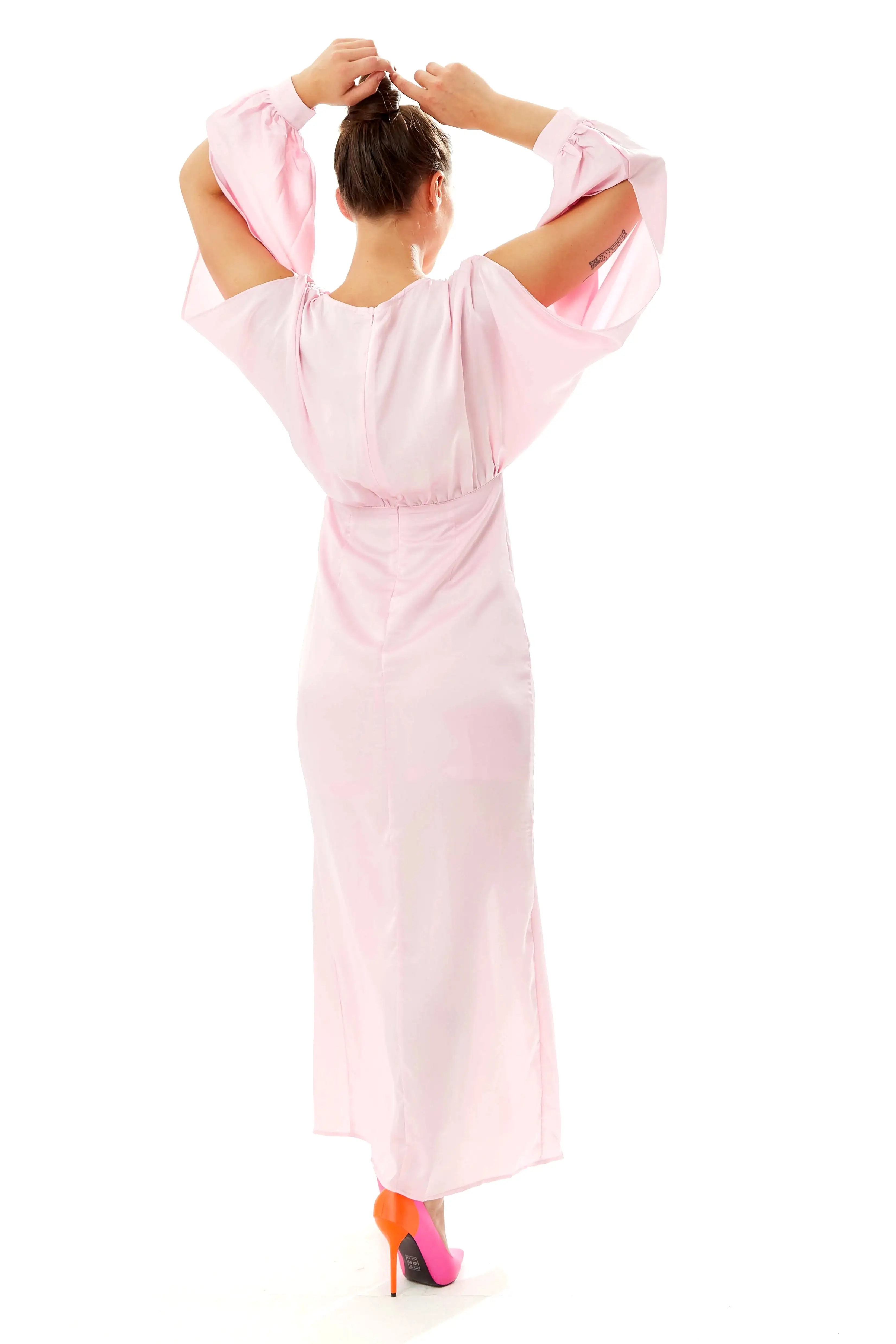 Liquorish Light Pink Maxi Dress With Sleeve Slits