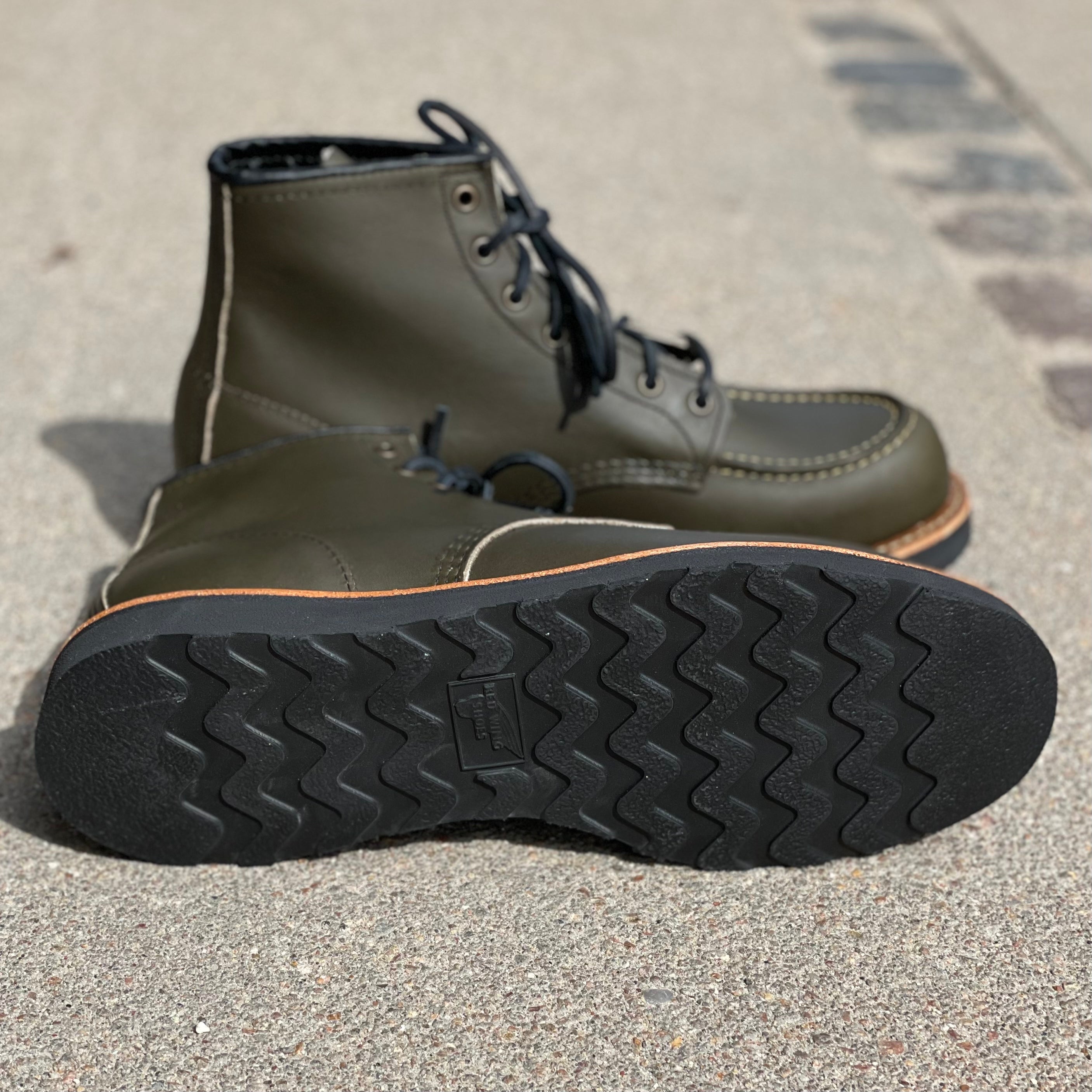 Red Wing - 8828 - Classic Moc Toe (Alpine Portage)