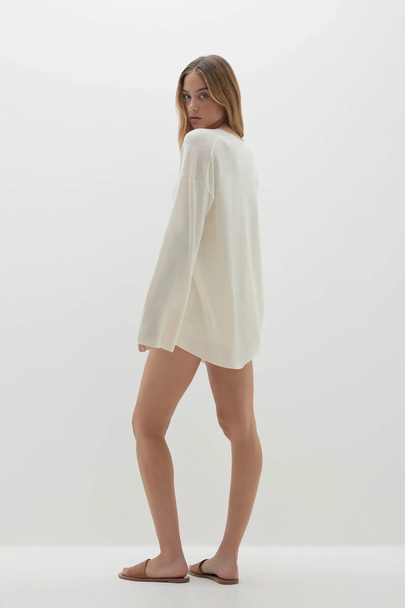 VIOLA V-NECK CASHMERE SWEATER